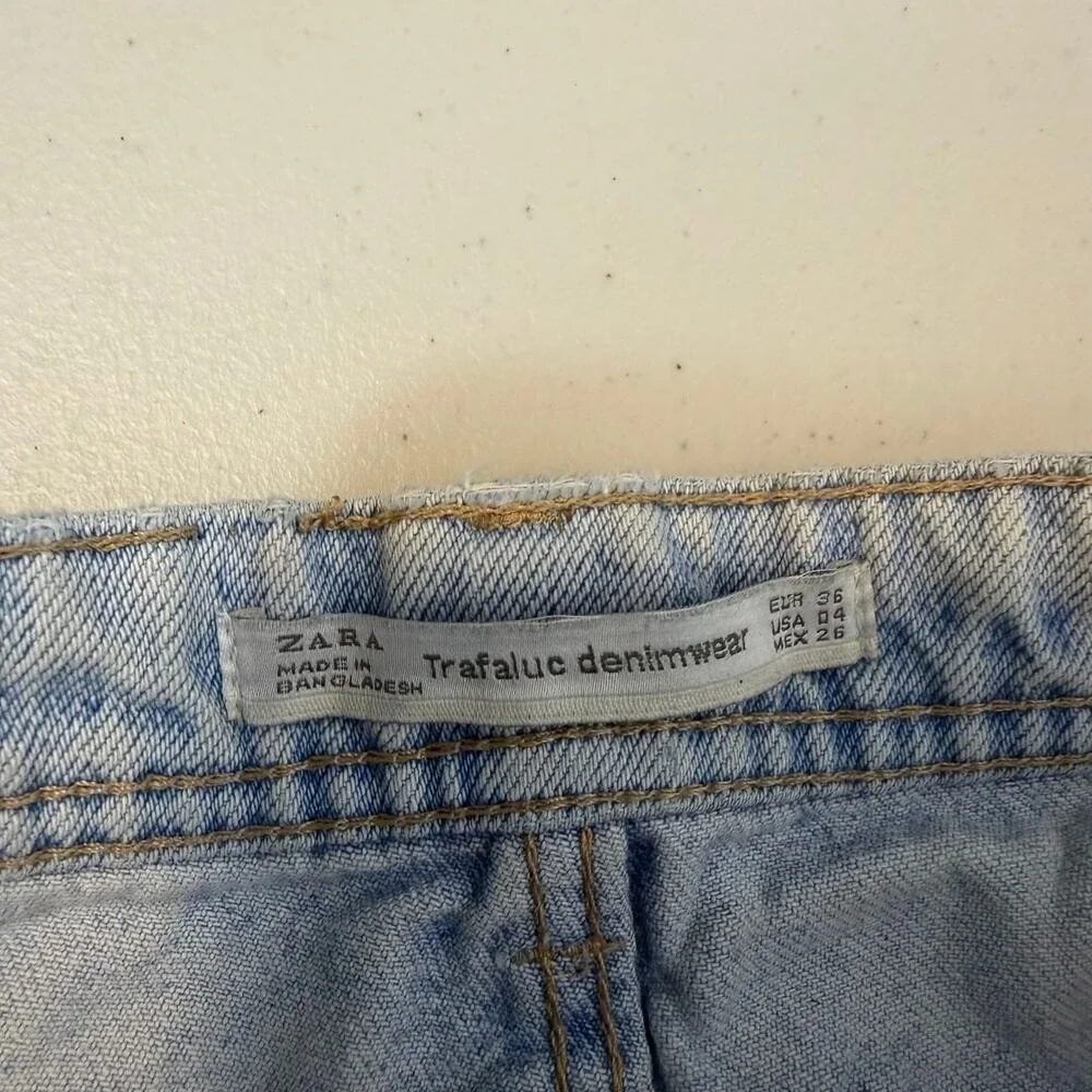 Zara Trafaluc Mom Jeans‎ Womens Size 2 Light Wash High Rise Vintage Style Denim